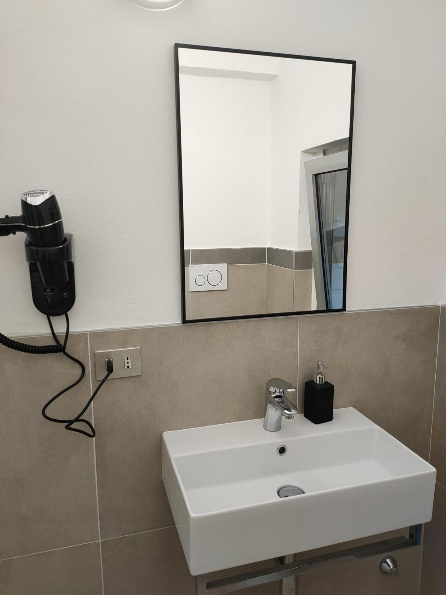 Ferienwohnung Nido Stazione III Bergamo Exterior foto